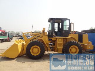   LiuGong CLG842  