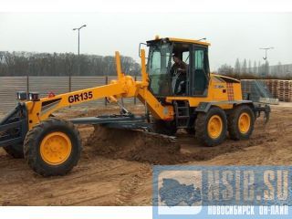  XCMG GR135  