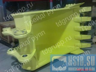   Komatsu PC-400  