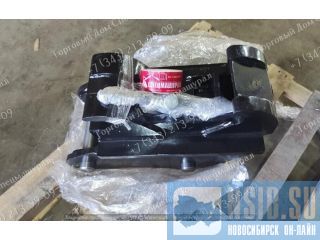 -  Terex TLB 825  